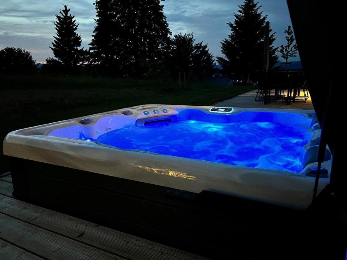 Chalet Deluxe ฟรายยุง ภายนอก รูปภาพ
